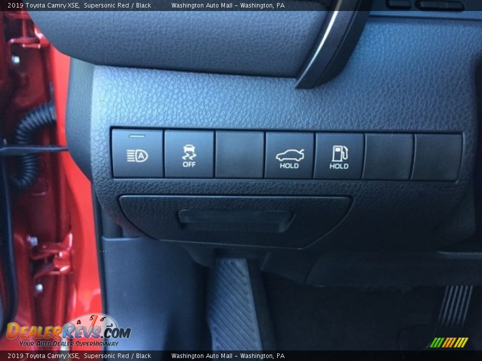Controls of 2019 Toyota Camry XSE Photo #17
