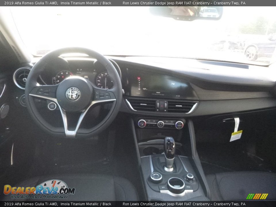 2019 Alfa Romeo Giulia Ti AWD Imola Titanium Metallic / Black Photo #19