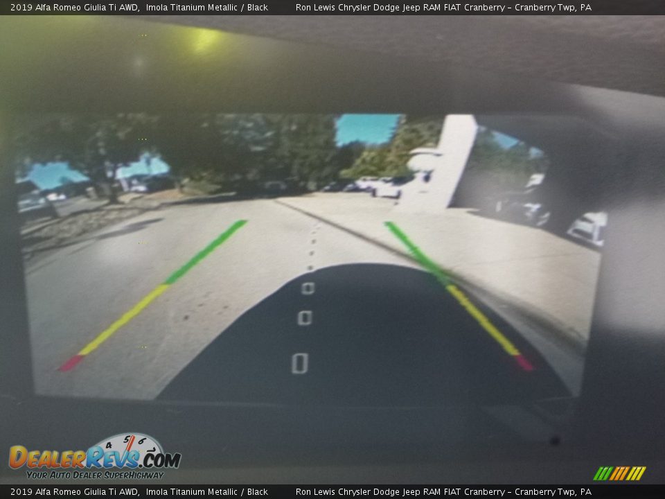 2019 Alfa Romeo Giulia Ti AWD Imola Titanium Metallic / Black Photo #25