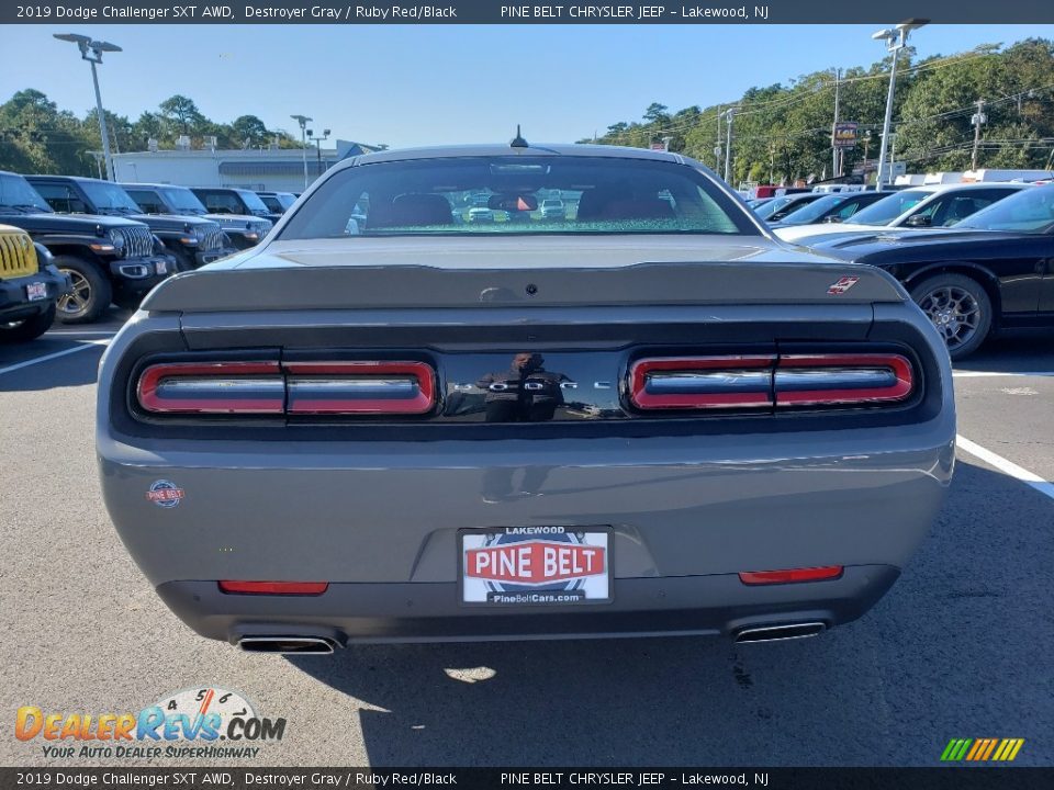 2019 Dodge Challenger SXT AWD Destroyer Gray / Ruby Red/Black Photo #5