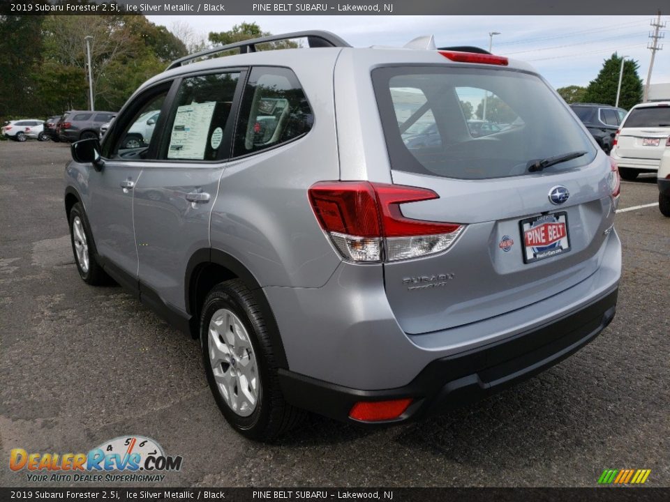 2019 Subaru Forester 2.5i Ice Silver Metallic / Black Photo #4