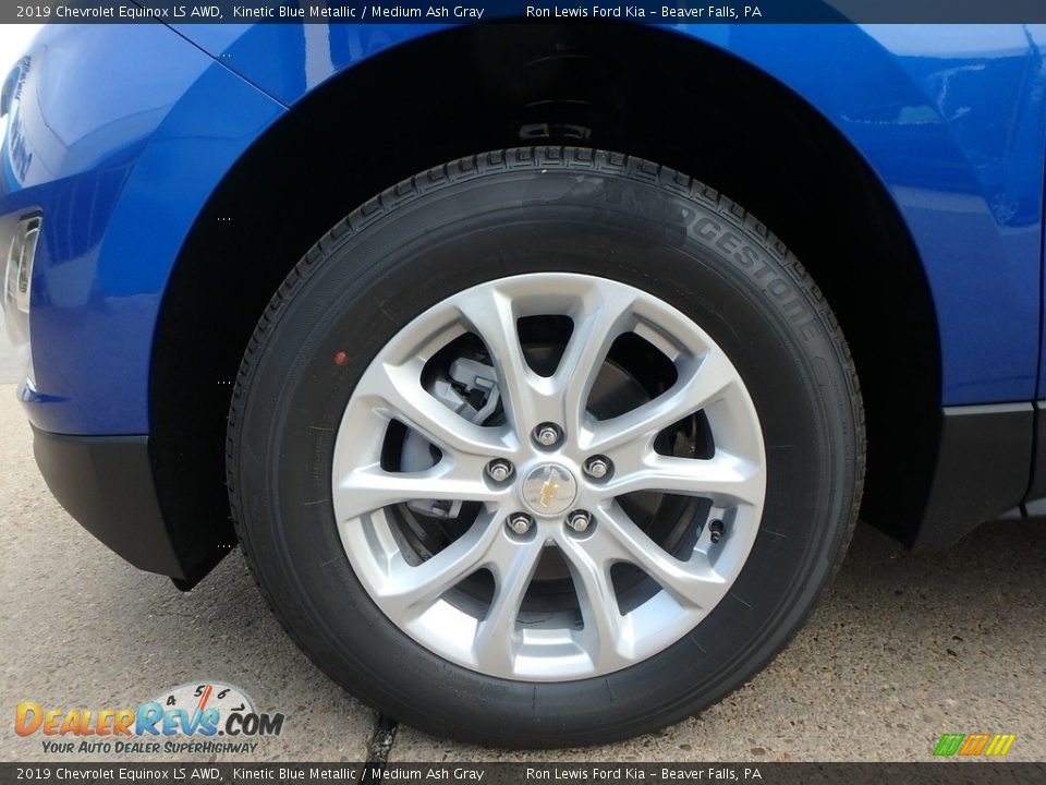 2019 Chevrolet Equinox LS AWD Wheel Photo #10