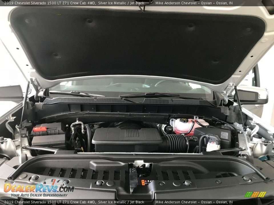 2019 Chevrolet Silverado 1500 LT Z71 Crew Cab 4WD Silver Ice Metallic / Jet Black Photo #7