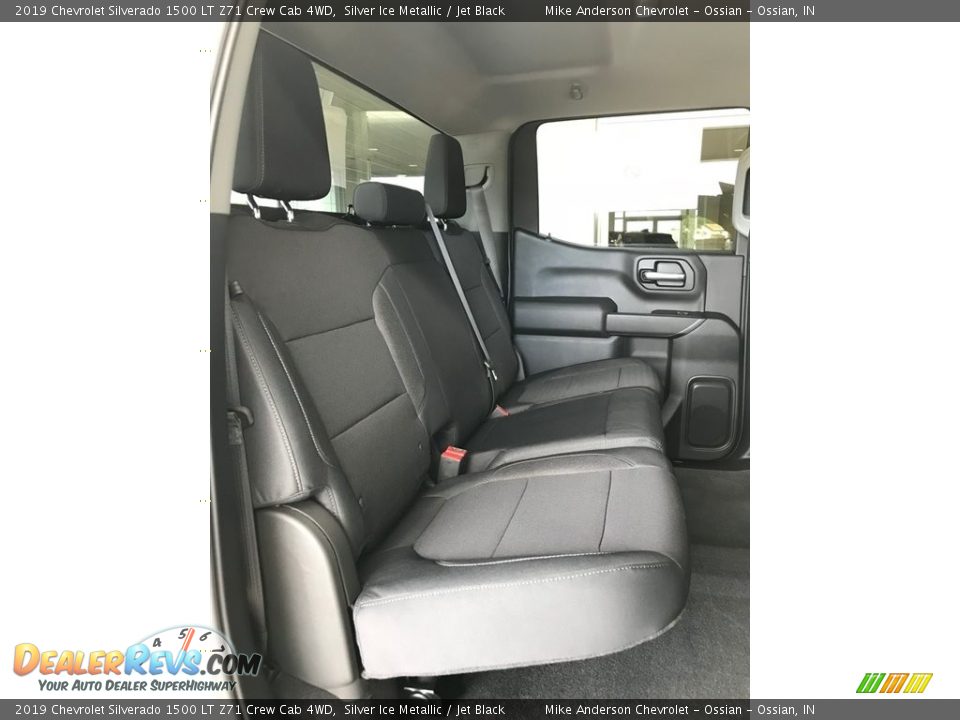 2019 Chevrolet Silverado 1500 LT Z71 Crew Cab 4WD Silver Ice Metallic / Jet Black Photo #10