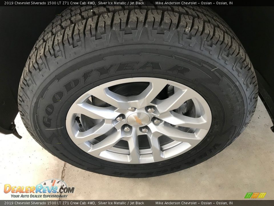 2019 Chevrolet Silverado 1500 LT Z71 Crew Cab 4WD Silver Ice Metallic / Jet Black Photo #29