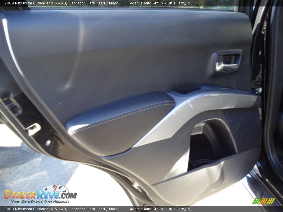 2009 Mitsubishi Outlander XLS 4WD Labrador Black Pearl / Black Photo #10