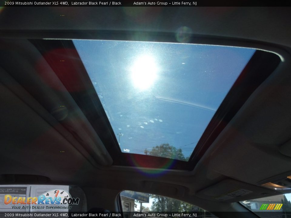 2009 Mitsubishi Outlander XLS 4WD Labrador Black Pearl / Black Photo #17