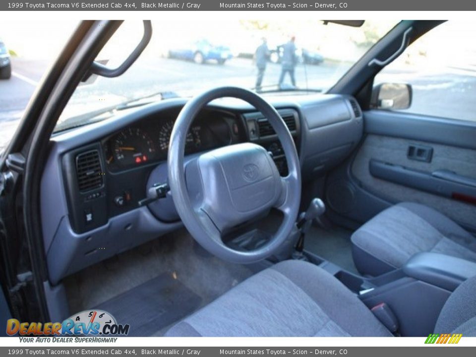 1999 Toyota Tacoma V6 Extended Cab 4x4 Black Metallic / Gray Photo #10
