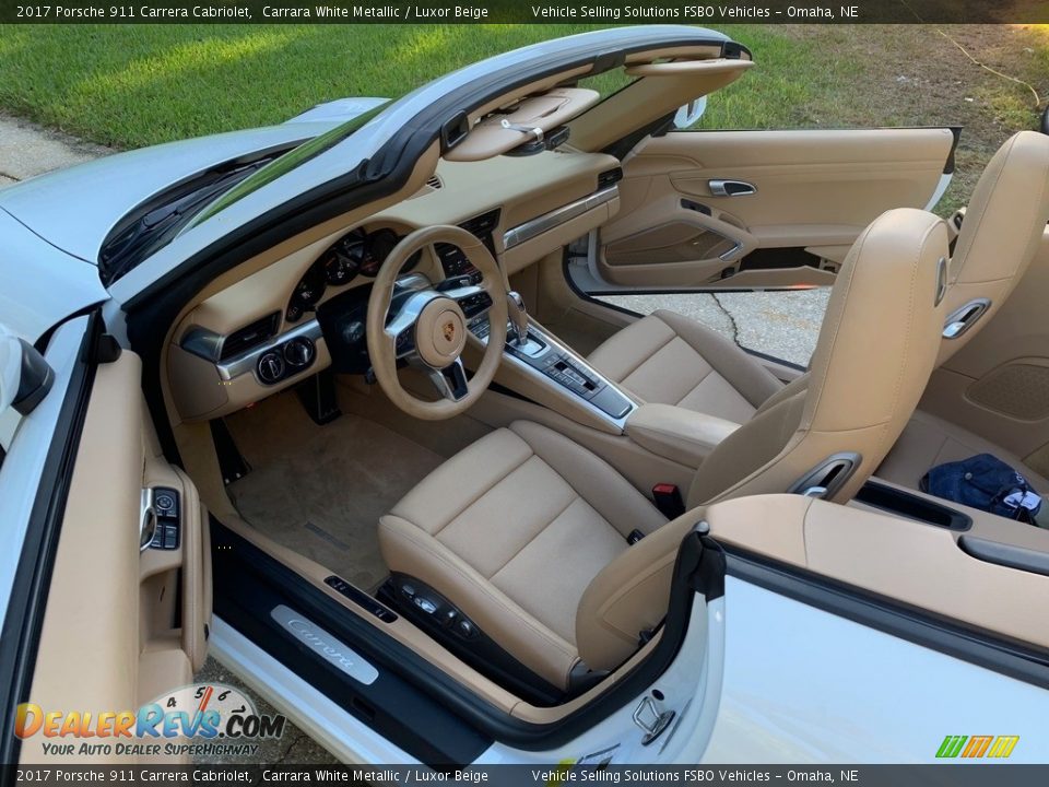 Front Seat of 2017 Porsche 911 Carrera Cabriolet Photo #4