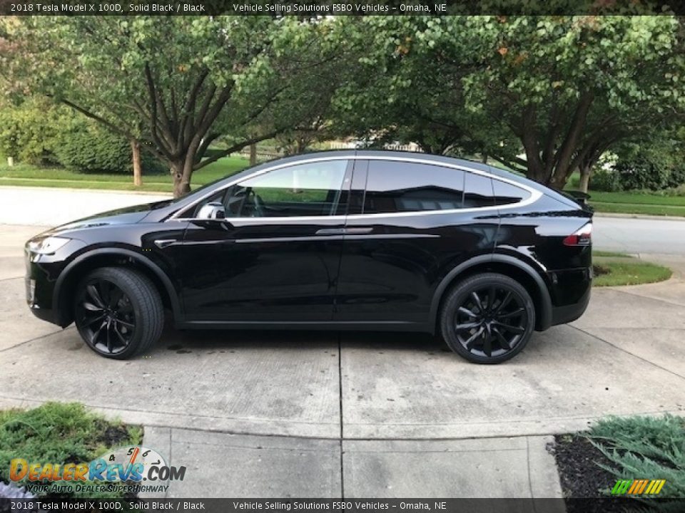 Solid Black 2018 Tesla Model X 100D Photo #1