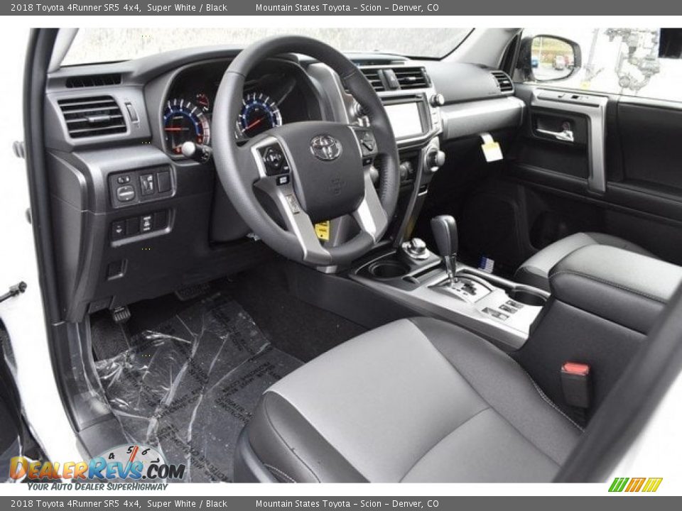2018 Toyota 4Runner SR5 4x4 Super White / Black Photo #5