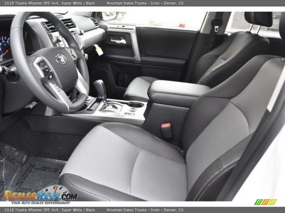 2018 Toyota 4Runner SR5 4x4 Super White / Black Photo #6