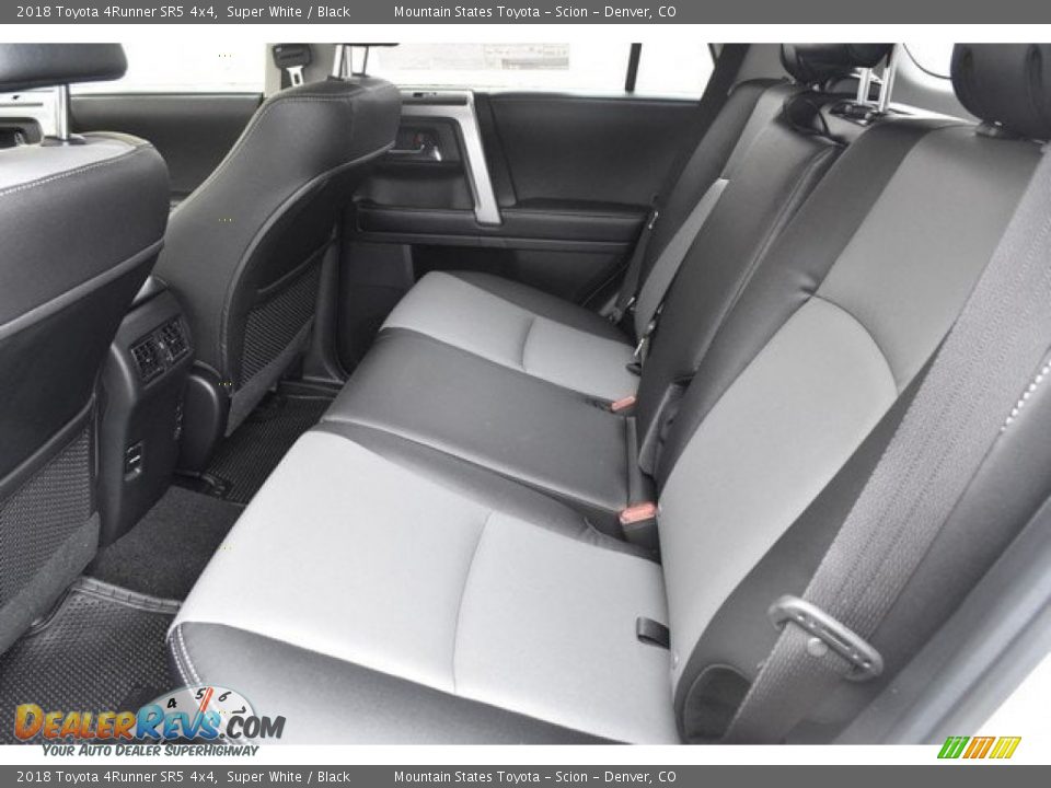 2018 Toyota 4Runner SR5 4x4 Super White / Black Photo #14