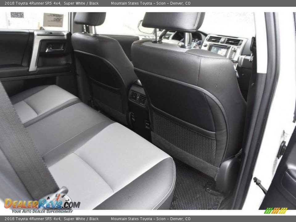2018 Toyota 4Runner SR5 4x4 Super White / Black Photo #16