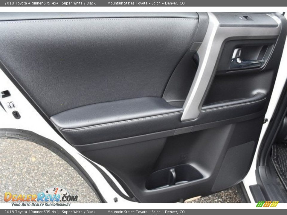 2018 Toyota 4Runner SR5 4x4 Super White / Black Photo #20