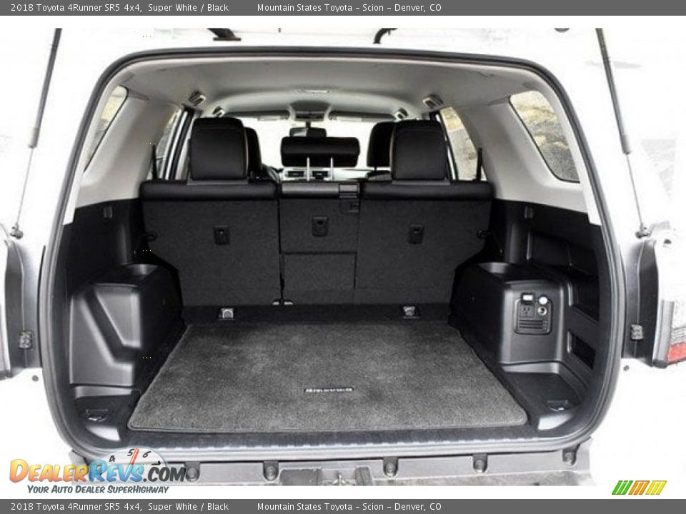 2018 Toyota 4Runner SR5 4x4 Super White / Black Photo #30