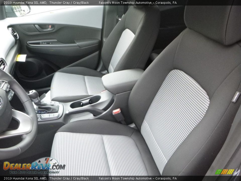 Front Seat of 2019 Hyundai Kona SEL AWD Photo #11