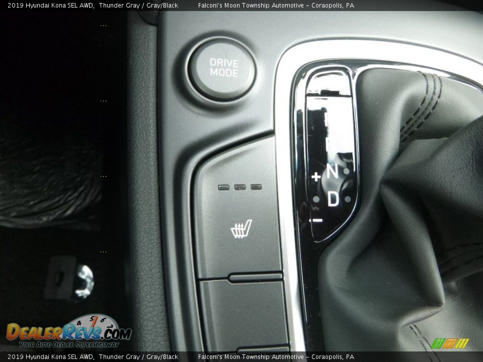 Controls of 2019 Hyundai Kona SEL AWD Photo #15