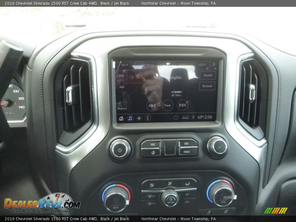 2019 Chevrolet Silverado 1500 RST Crew Cab 4WD Black / Jet Black Photo #16