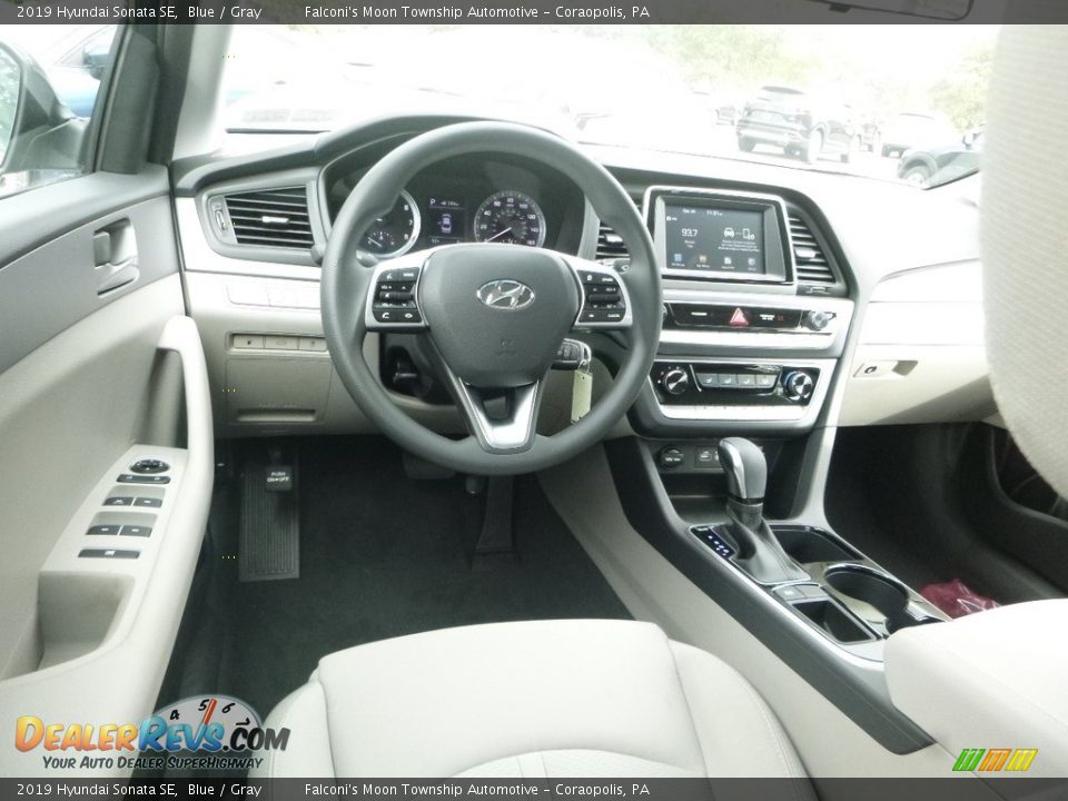 Front Seat of 2019 Hyundai Sonata SE Photo #9