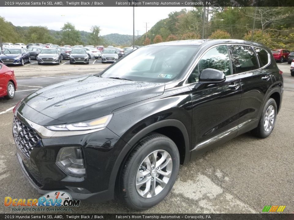 Front 3/4 View of 2019 Hyundai Santa Fe SEL AWD Photo #5