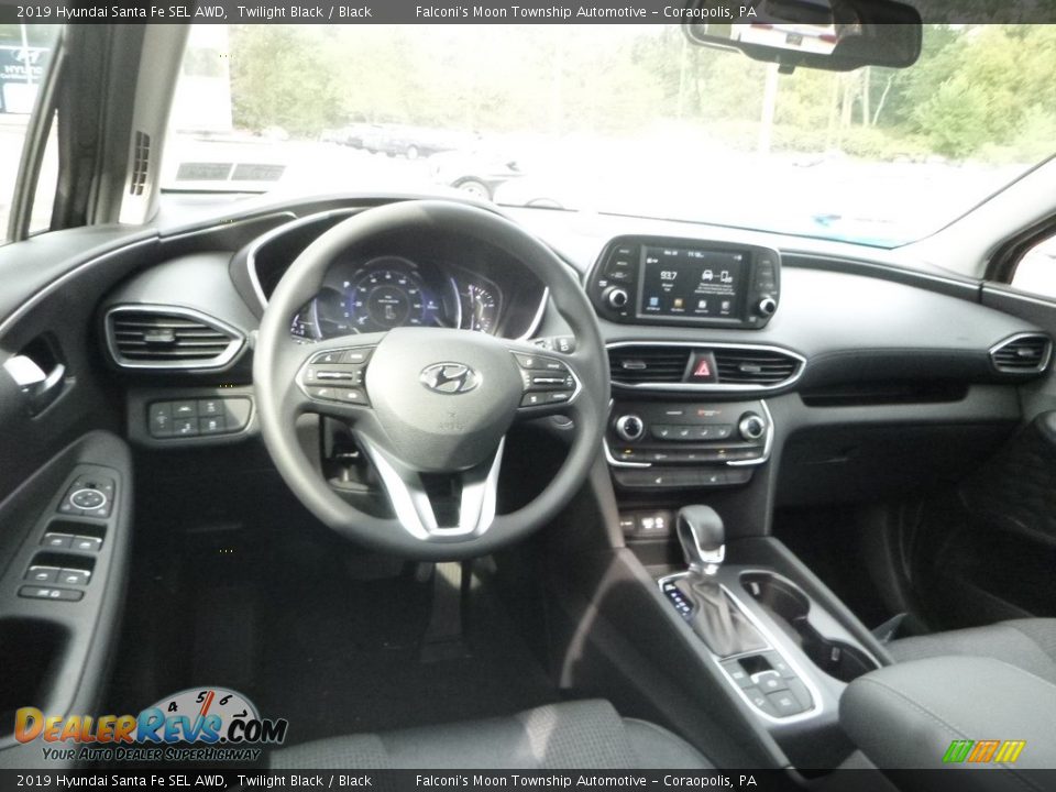 Dashboard of 2019 Hyundai Santa Fe SEL AWD Photo #9