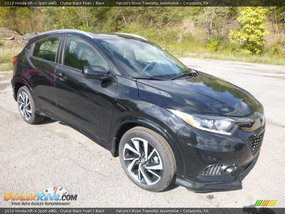 Front 3/4 View of 2019 Honda HR-V Sport AWD Photo #6