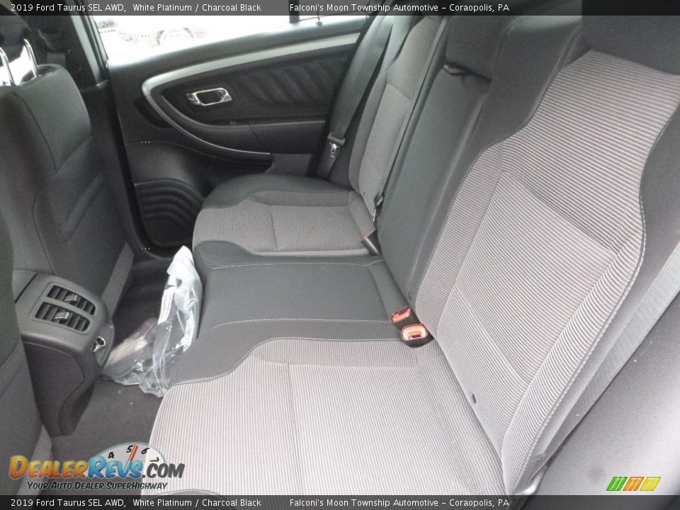 Rear Seat of 2019 Ford Taurus SEL AWD Photo #8