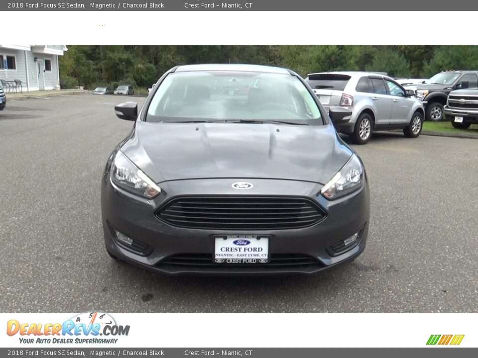 2018 Ford Focus SE Sedan Magnetic / Charcoal Black Photo #2