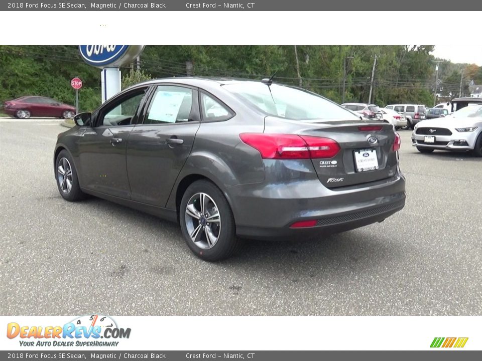 2018 Ford Focus SE Sedan Magnetic / Charcoal Black Photo #5