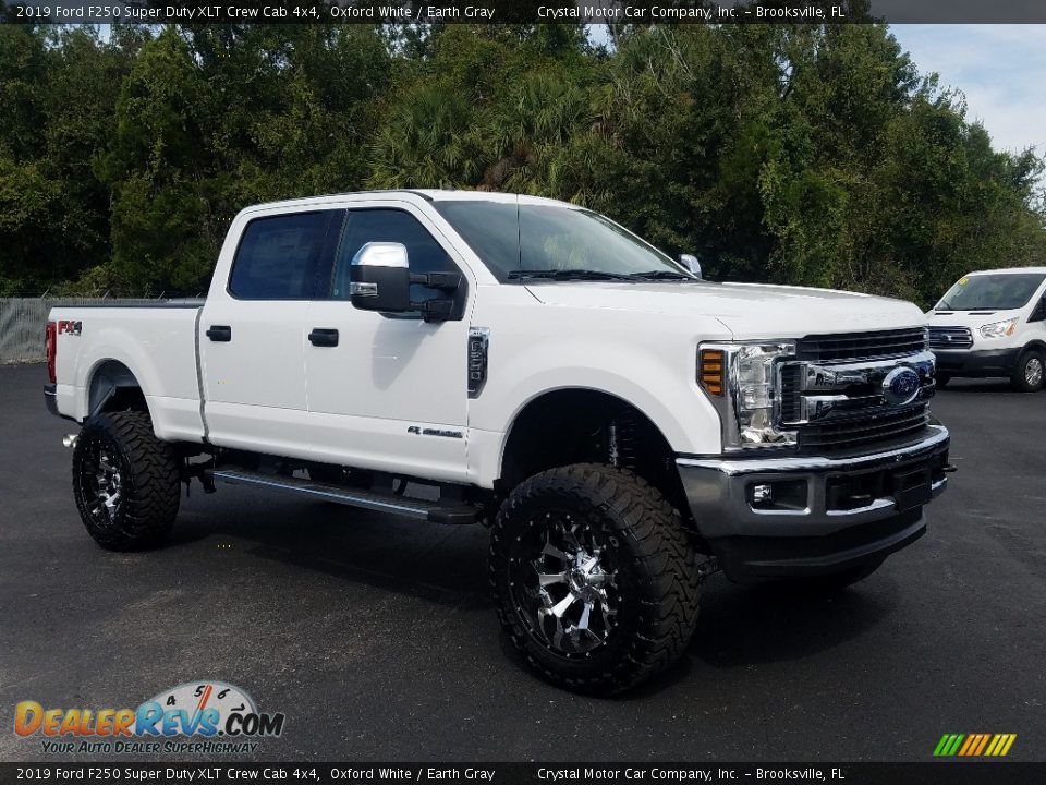 2019 Ford F250 Super Duty XLT Crew Cab 4x4 Oxford White / Earth Gray Photo #7