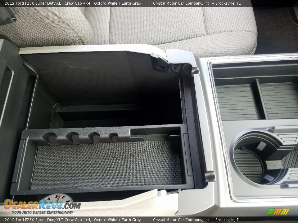2019 Ford F250 Super Duty XLT Crew Cab 4x4 Oxford White / Earth Gray Photo #18