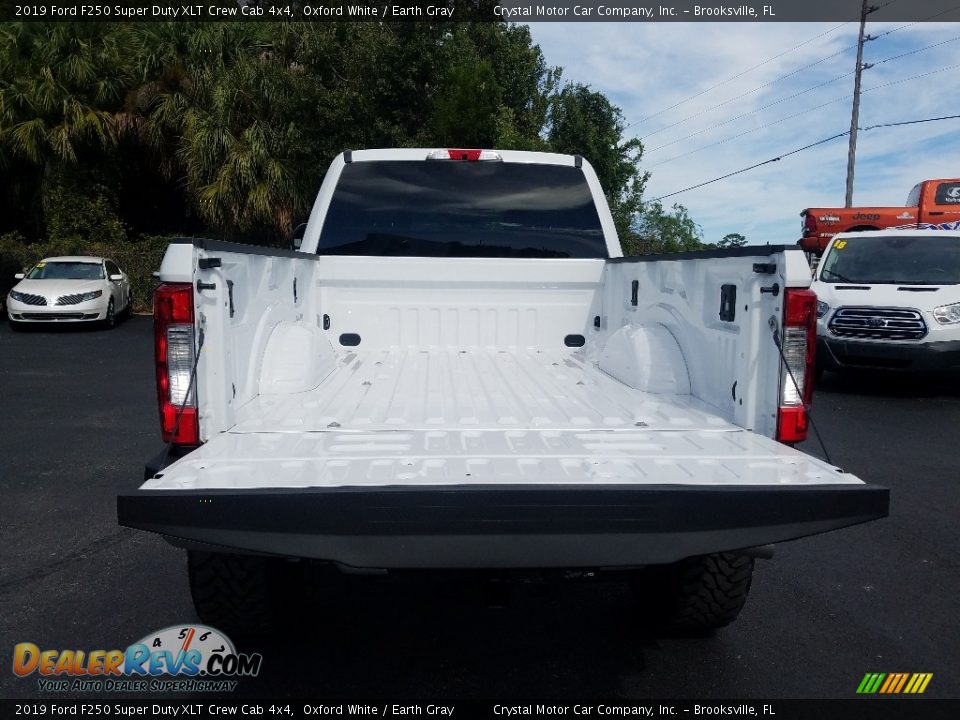 2019 Ford F250 Super Duty XLT Crew Cab 4x4 Oxford White / Earth Gray Photo #19