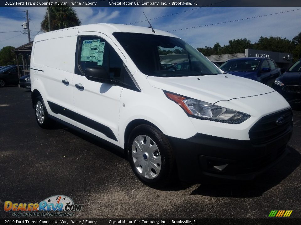 Front 3/4 View of 2019 Ford Transit Connect XL Van Photo #7