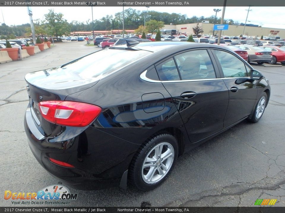 2017 Chevrolet Cruze LT Mosaic Black Metallic / Jet Black Photo #9