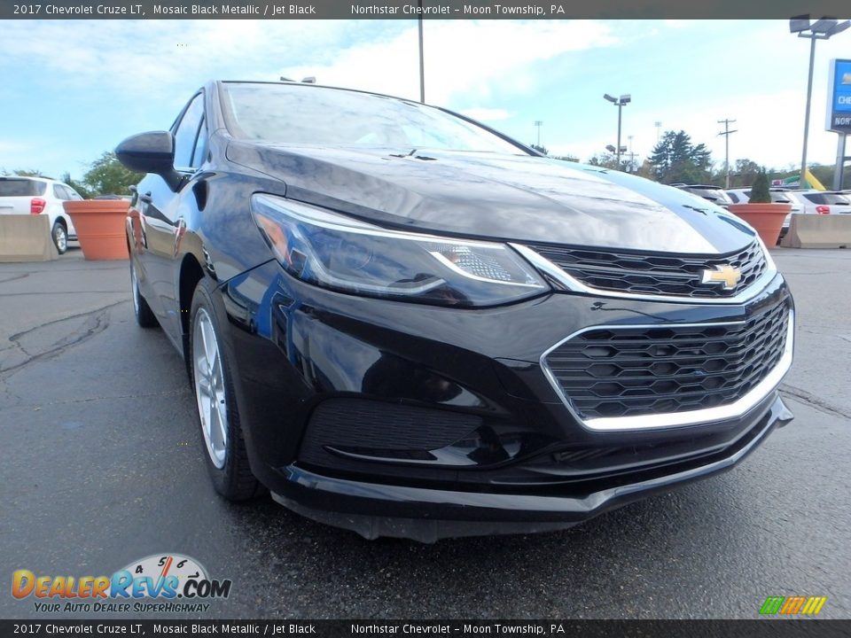 2017 Chevrolet Cruze LT Mosaic Black Metallic / Jet Black Photo #12