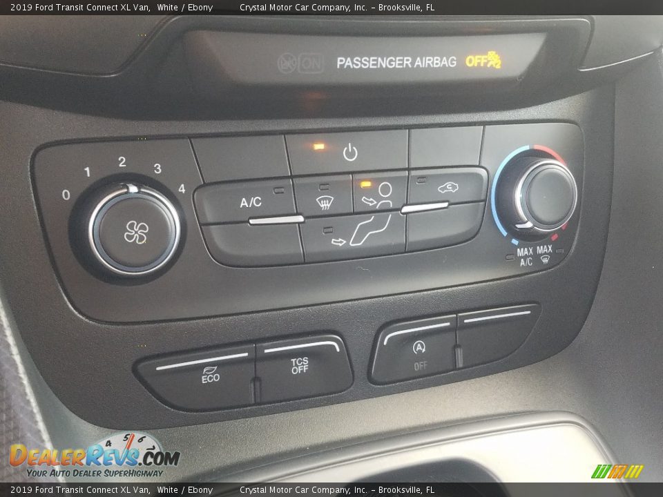 Controls of 2019 Ford Transit Connect XL Van Photo #16
