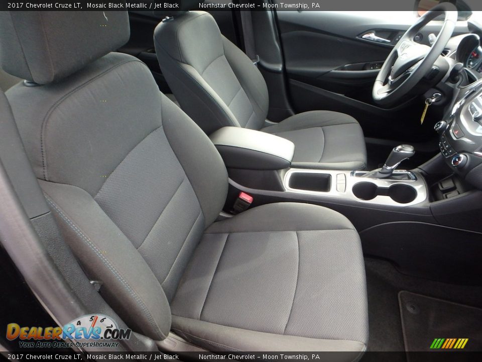 2017 Chevrolet Cruze LT Mosaic Black Metallic / Jet Black Photo #15