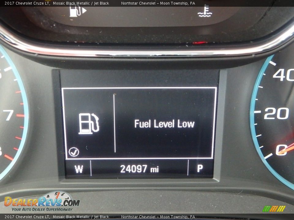 2017 Chevrolet Cruze LT Mosaic Black Metallic / Jet Black Photo #29