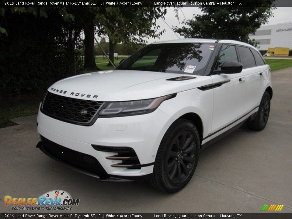 Fuji White 2019 Land Rover Range Rover Velar R-Dynamic SE Photo #11