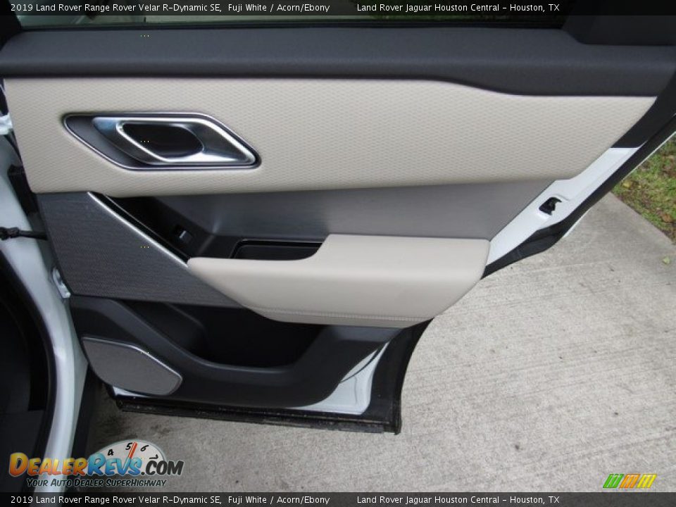 Door Panel of 2019 Land Rover Range Rover Velar R-Dynamic SE Photo #22