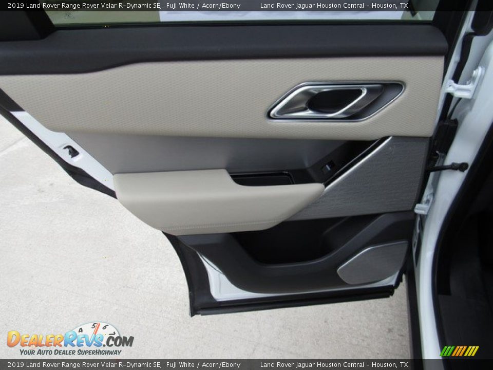 Door Panel of 2019 Land Rover Range Rover Velar R-Dynamic SE Photo #23