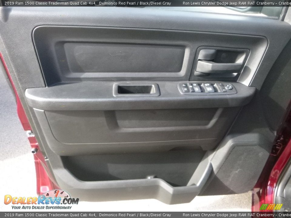 2019 Ram 1500 Classic Tradesman Quad Cab 4x4 Delmonico Red Pearl / Black/Diesel Gray Photo #15