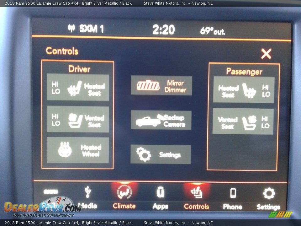 2018 Ram 2500 Laramie Crew Cab 4x4 Bright Silver Metallic / Black Photo #25