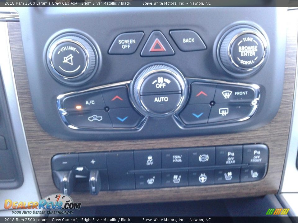 2018 Ram 2500 Laramie Crew Cab 4x4 Bright Silver Metallic / Black Photo #28