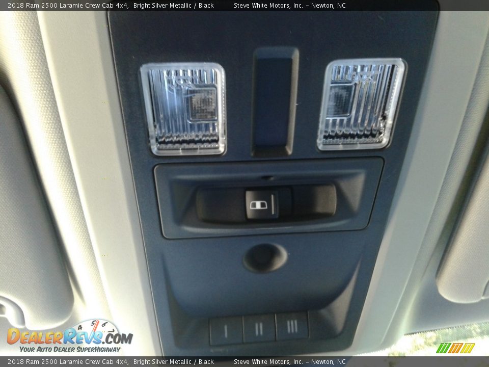 2018 Ram 2500 Laramie Crew Cab 4x4 Bright Silver Metallic / Black Photo #32