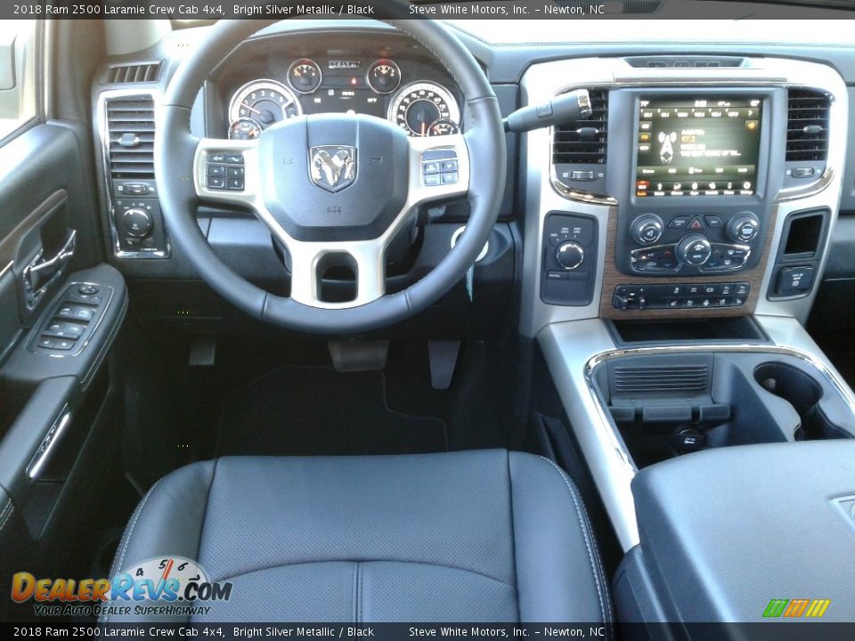 2018 Ram 2500 Laramie Crew Cab 4x4 Bright Silver Metallic / Black Photo #33