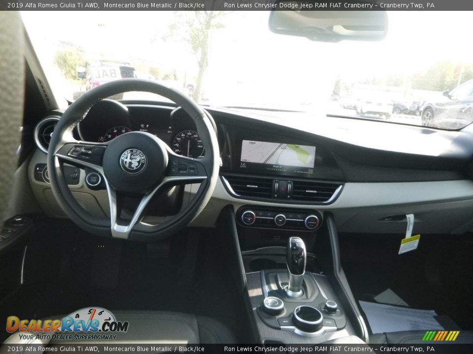 2019 Alfa Romeo Giulia Ti AWD Montecarlo Blue Metallic / Black/Ice Photo #18