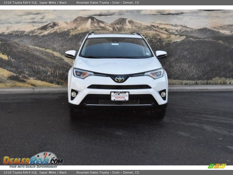 2018 Toyota RAV4 XLE Super White / Black Photo #2