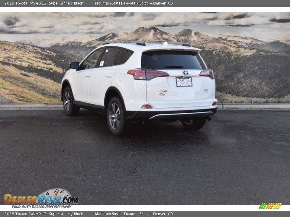 2018 Toyota RAV4 XLE Super White / Black Photo #3